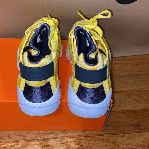 Yellow Huarache - Picture 3 of 4